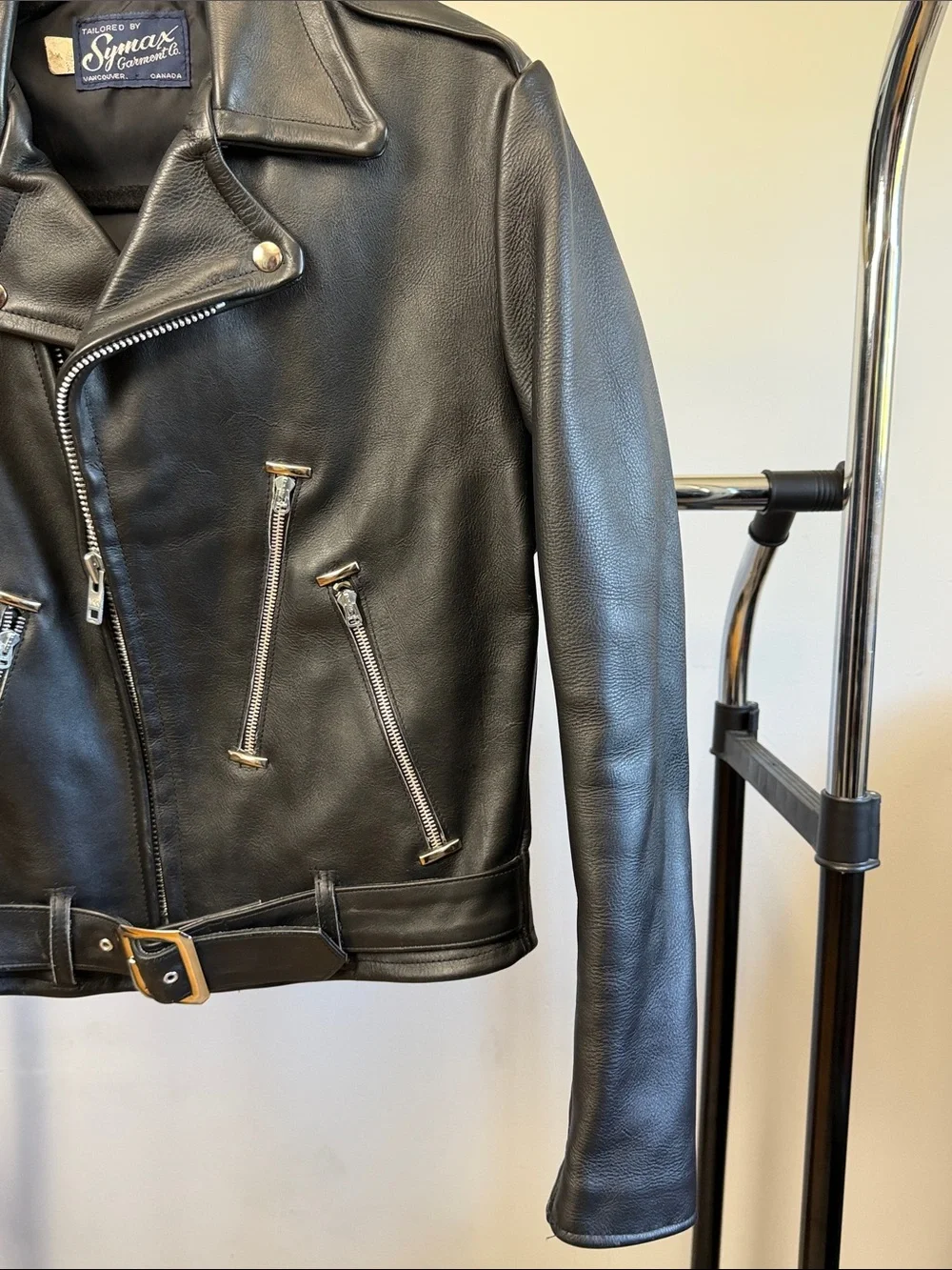 ‼️SOLD Vintage Symax Garment Co. Black Leather Biker Jacket Made in Canada - Picture 5 of 8